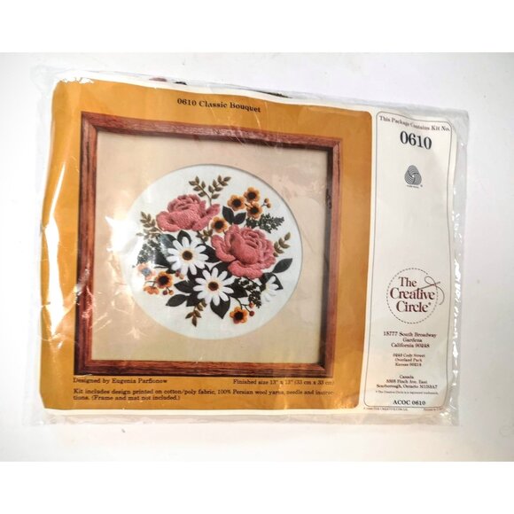Vintage Creative Circle Needlepoint Kit Floral Bouquet Complete Sealed 1983 - Picture 1 of 3